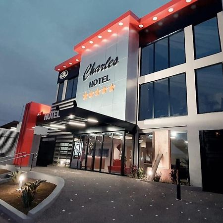 Charles Hotel Porto Ferreira Exterior photo