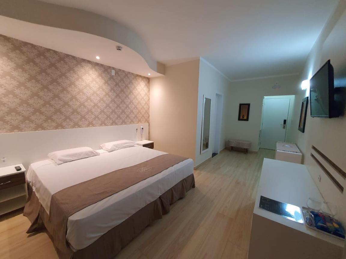 Charles Hotel Porto Ferreira Exterior photo
