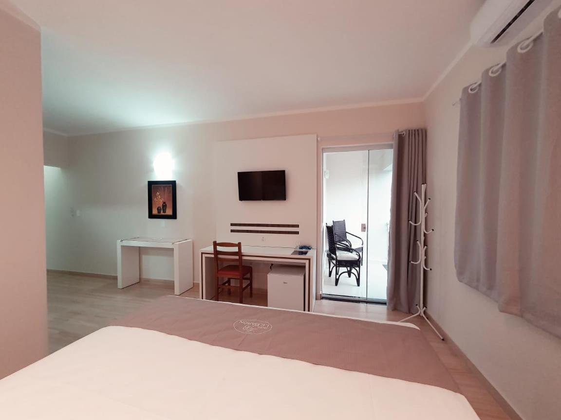 Charles Hotel Porto Ferreira Exterior photo