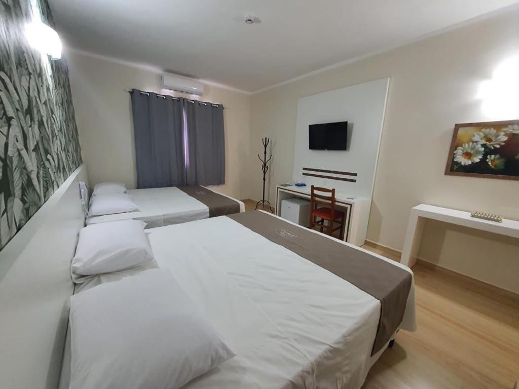 Charles Hotel Porto Ferreira Exterior photo
